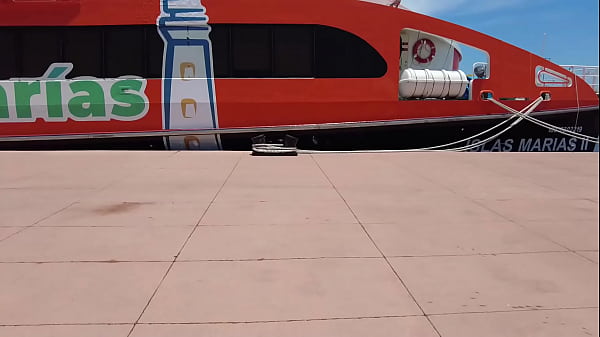 Play MP4 - EL FOTOGRAFO CACHONDO SE DIVIERTE DE NUEVO