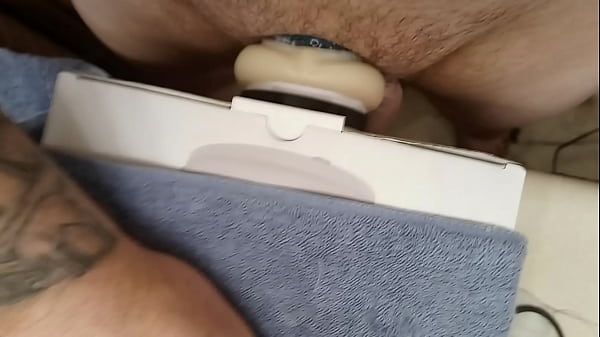 Play MP4 - Dan Solo Fucking Toy