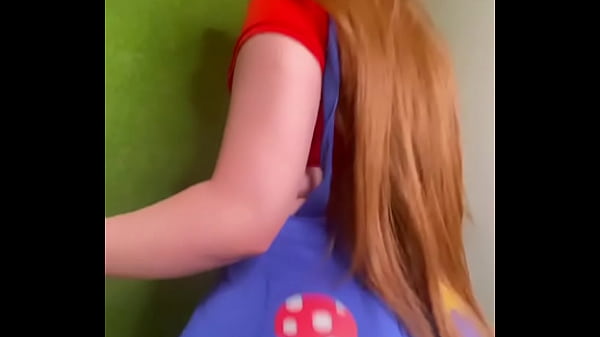 Booty dancing sexy curves 