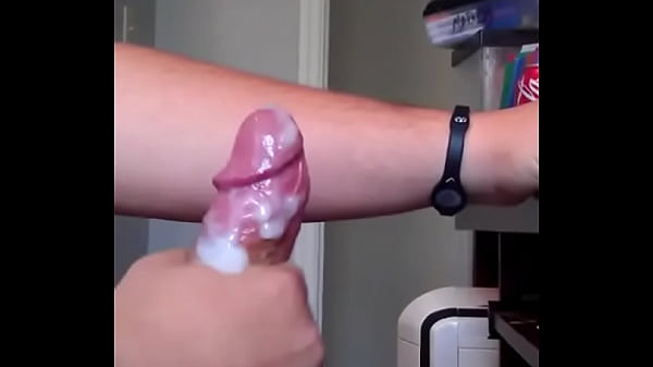 Play MP4 - First vid of my cock