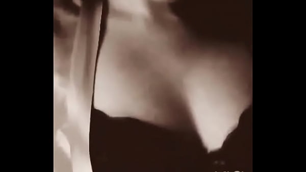 Modelo er&oacute;tica uruguaya c&aacute;mara lenta 