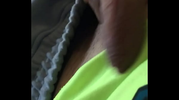 F558A975-4E21-411C-9BEF-E2B4ECA1EF19.MOV 