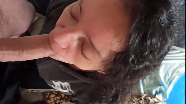 Play MP4 - Linda Milf Chupando el Pene hasta que salga toda la Leche