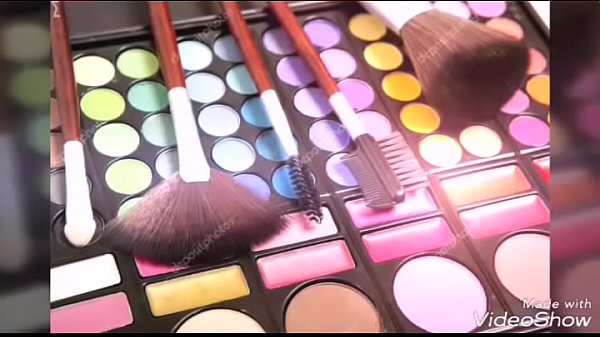 Debaixo da MaquiagemEdu Chociay