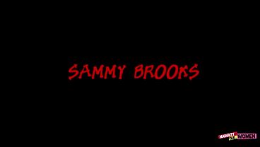 Nonton Sammy Brooks Gets To Suck A Massive Cock From A Gloryhole thumbnail