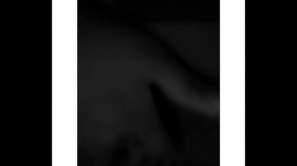 Toco mi vagina mientras gimo rico