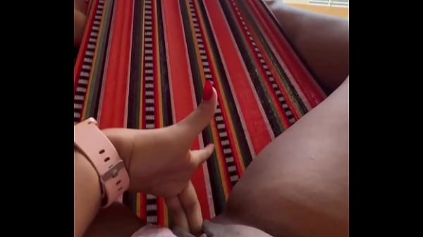 Masturbandome en el anden alfrente de los trabajadores