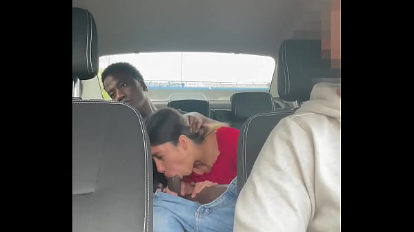 Camara Oculta Graba A Una Pareja De Jovenes Follando En Un Taxi thumbnail