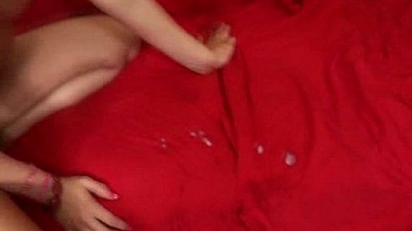 Nonton Threegiantsforablonde thumbnail