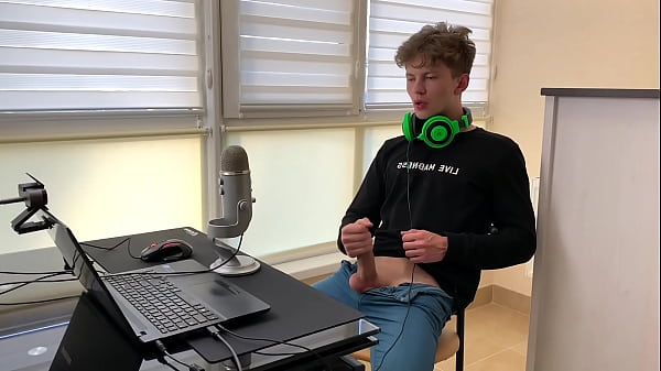 Play MP4 - Young Streamer on Twitch Jerking off after Stream &sol;big Dick &sol; Monster Cock