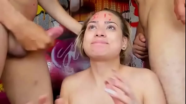 Play MP4 - Blonde gets slapped and her throat fucked rough