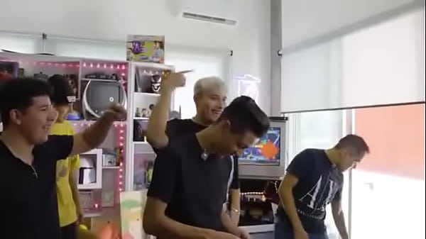 Yanpol construyendo una pc 