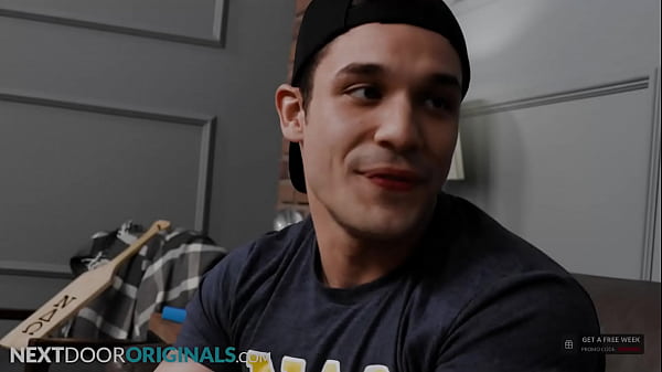 Play MP4 - Hot Straight Fratboys Decide To Camming For Some Extra Bucks - Masyn Thorne&comma; Andrew Miller - NextDoorStudios