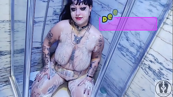 Nonton Deedeelove Pissing Golden Shower Com-pee-lation thumbnail