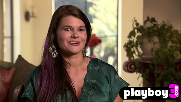 Play MP4 - Hot busty MILFs enjoyed crazy games with hot partners