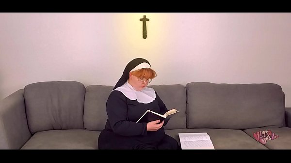 Play MP4 - sunday special&colon; chubby nun fucks crucifix -short