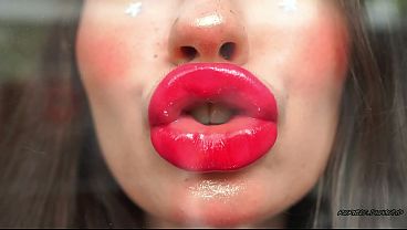 Nonton Seductive Red Wet Kiss And Spit Kisses thumbnail