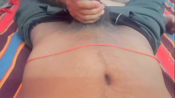 Play MP4 - इंडियन आंटी की चुडाई