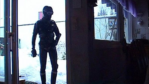 Roxina1999RubberOxInAndOut051199XXXL.MPG 