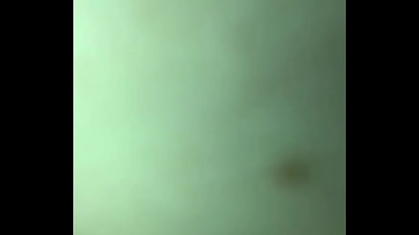 Play MP4 - White bitch Fucks