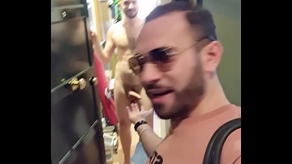 Play MP4 - My friend came to my home