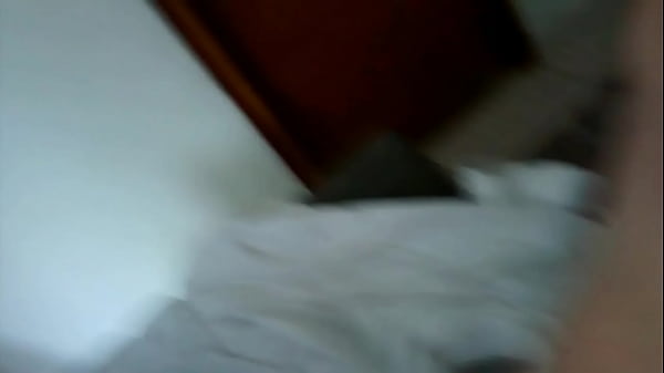 A sheiloka sentando gostoso 