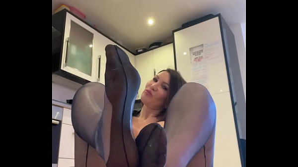 Vintage Stockings Jerk Off Encouragement Foot Fetish thumbnail