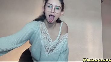 FETISH SPITTING, SQUIRT AND PEE ON A CAR 