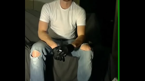 Man smoking fetish III - marombagay.net