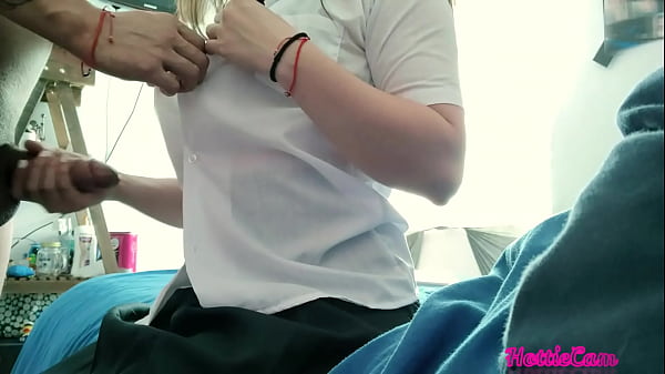 Play MP4 - Me follo a mi sexy compa&ntilde;era de clase mientras estudiamos