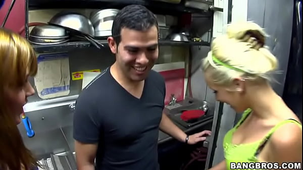 The Cook Is In The Pussy W/ Tiffany Brookes, Stevie Shae, & Marie Mccray thumbnail