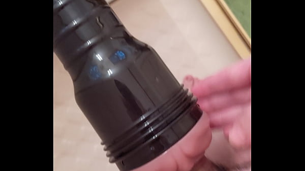 Play MP4 - aussie guy fucking his fleshlight