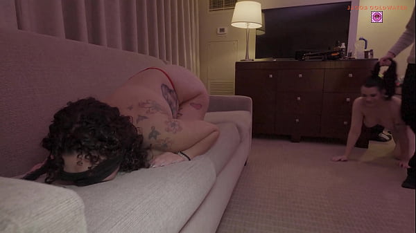 Nonton A Very Oral Threesome W/betty And Em [partial Video] thumbnail