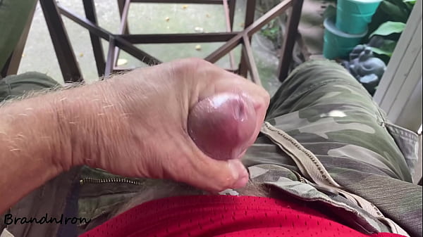 Play MP4 - Patio Wank