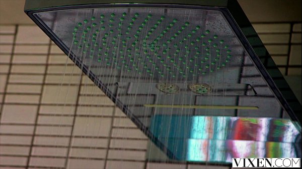 Play MP4 - VIXEN Riley Reid Shares Her Boyfriend With Carter Cruise