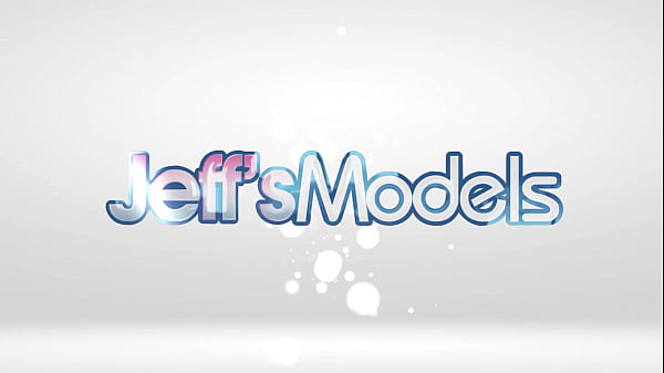 Nonton Juicy Fat Brunette Ashley Garland Enjoys Toy Time Fun thumbnail