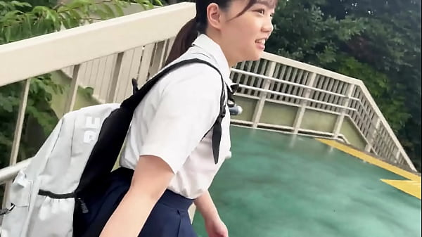 Part1 【秒でパンツびっちょりさせちゃう超敏感j】今日は彼女の『なな』と野球観戦デート。いじるともうパンツはぐっちょり準備万端。一回出したらもう何回出しても変わらないから夏休みはななと中出し三昧します