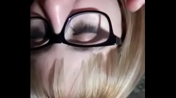 Cami Gutiérrez chupa un_pito corto