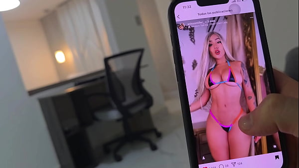 Nonton Curvy Stepsister Seduces Me Dressed As A Bunny And I End Up Inside Her - Anissamiller thumbnail