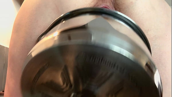 Play MP4 - Hot fisting experience in the kitchen in private