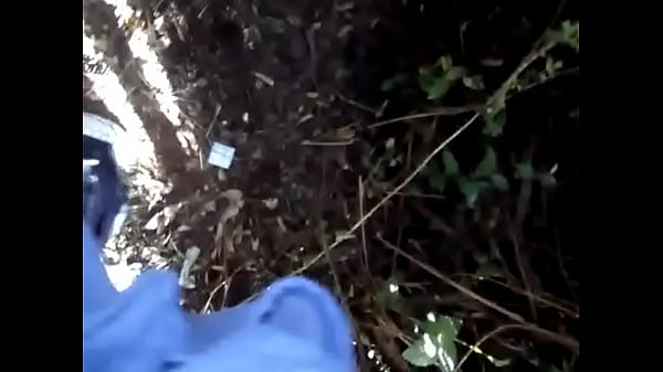 T&iacute;o Maduro Me Culea En El Campo thumbnail