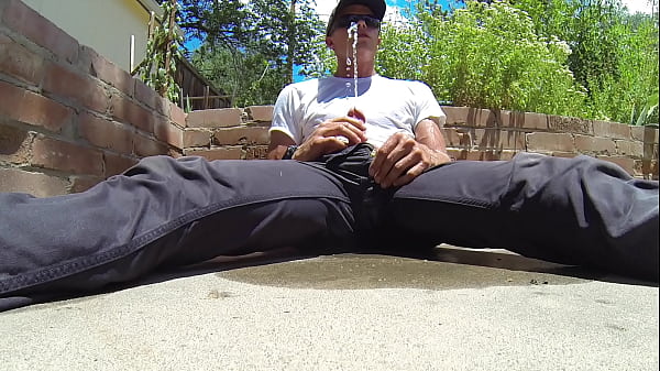 Backyard Wetting And Piss Cum Fountain thumbnail