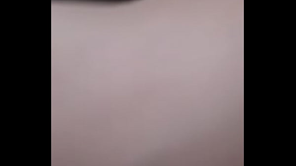 Bangalore_Model poses for_bfrnd