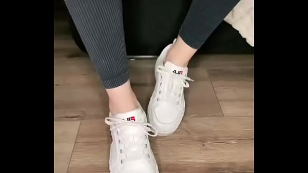 Nonton ️#feet #feetworld #fetisch Girl Creator #pinksocks #socksfetisch #soles #sweat ... thumbnail