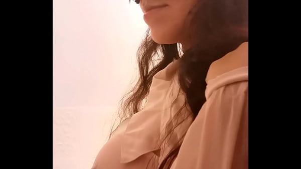 Nonton Latina thumbnail