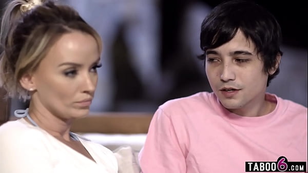 Play MP4 - Stepmom MILF Pristine Edge pulls an all nighter with her lovely stepson