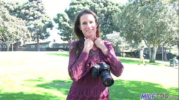 Tall Skinny Mom Screws A Young Dude She Met At The Park thumbnail