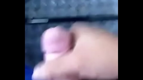 Batendo uma no onibus 