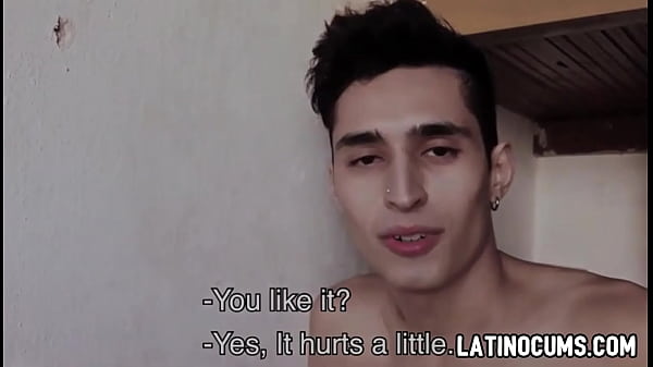 Painter guy fucks straight dude in the ass after being paid in cash 