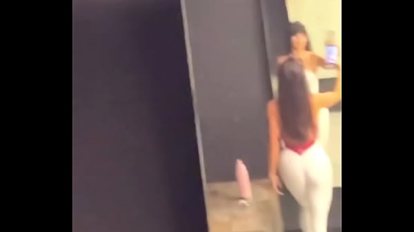 Quer gravar comigo sem mostrar o rosto s&oacute; enviar fotos e v&iacute;deos da ferramenta por mensagem v&iacute;deo do treino de